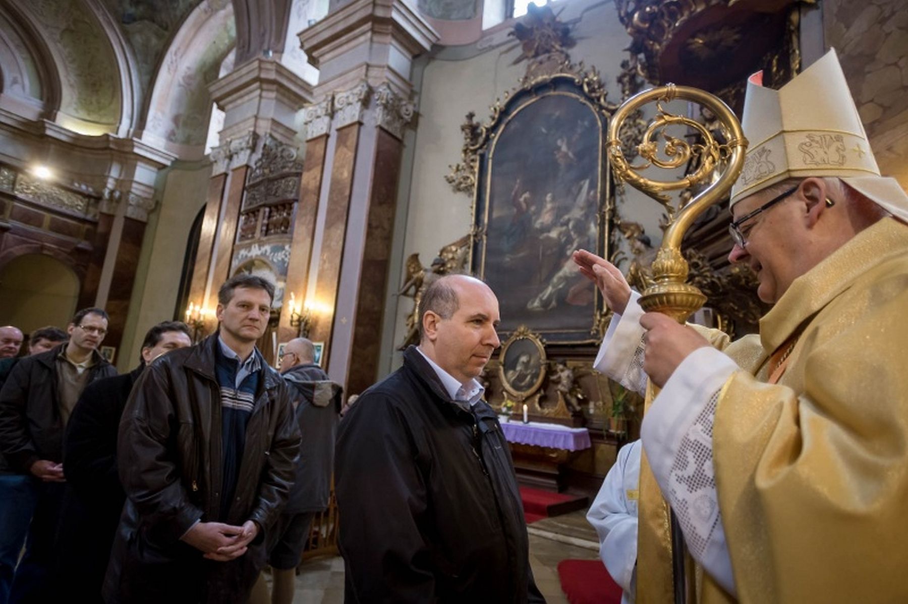 A fehérvári édesapákat áldja meg március 19-én, Spányi Antal, püspök